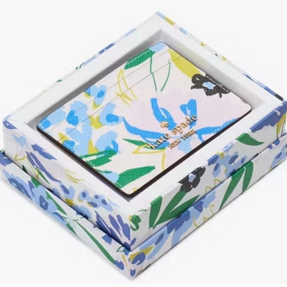Kate Spade Madison Floral Card Holder NWT - Picture 1 of 3